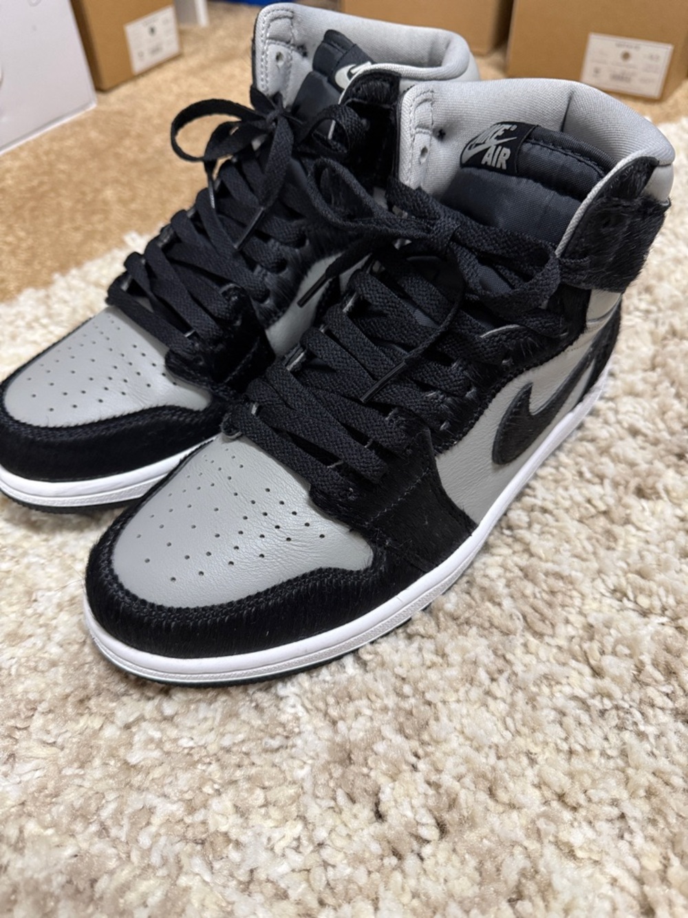 Nike Women’s High-Top Sneakers - Black & Gray